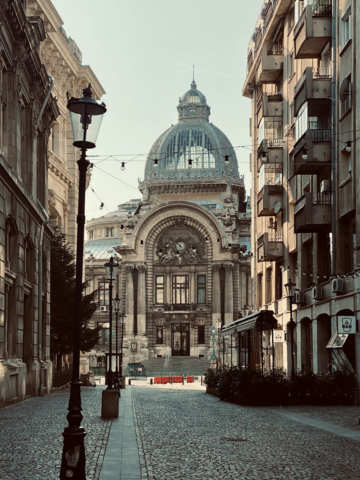 Palatul Parlamentului și arhitectură în București